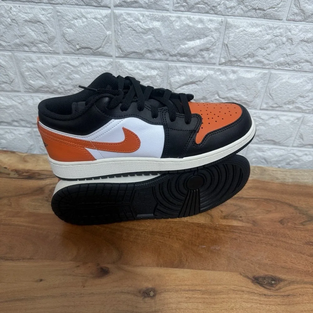 Air Jordan 1 Low Men's Size 5.5‎ Shattered Backboard White/Black/Starfish Orange